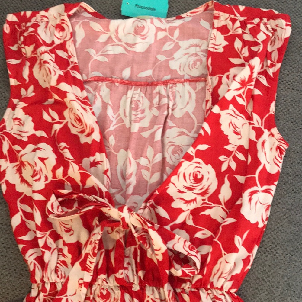 Red and cream flower romper - Picture 2 of 2